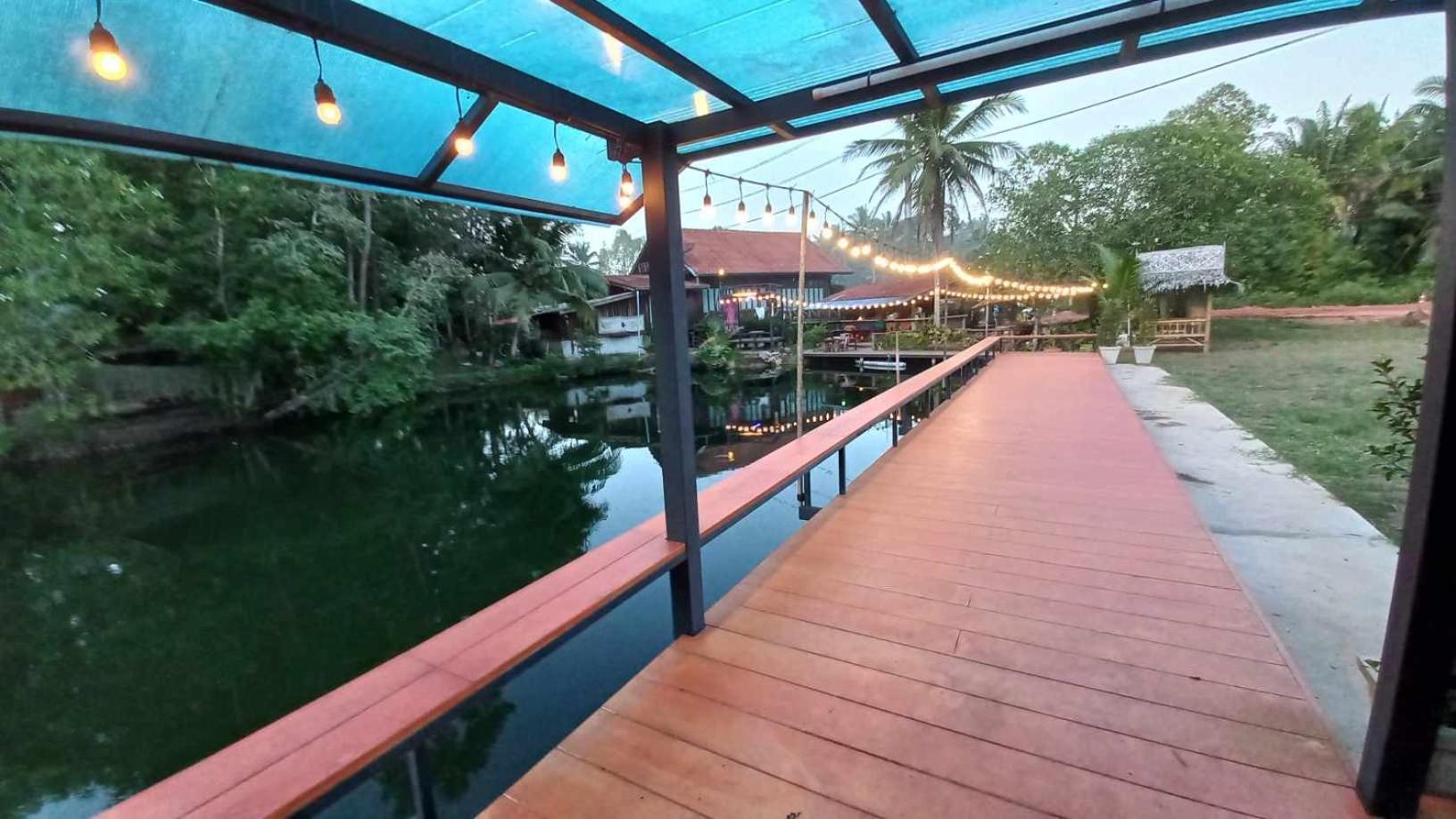 Bar Horizon Hostel Chumphon Exterior foto