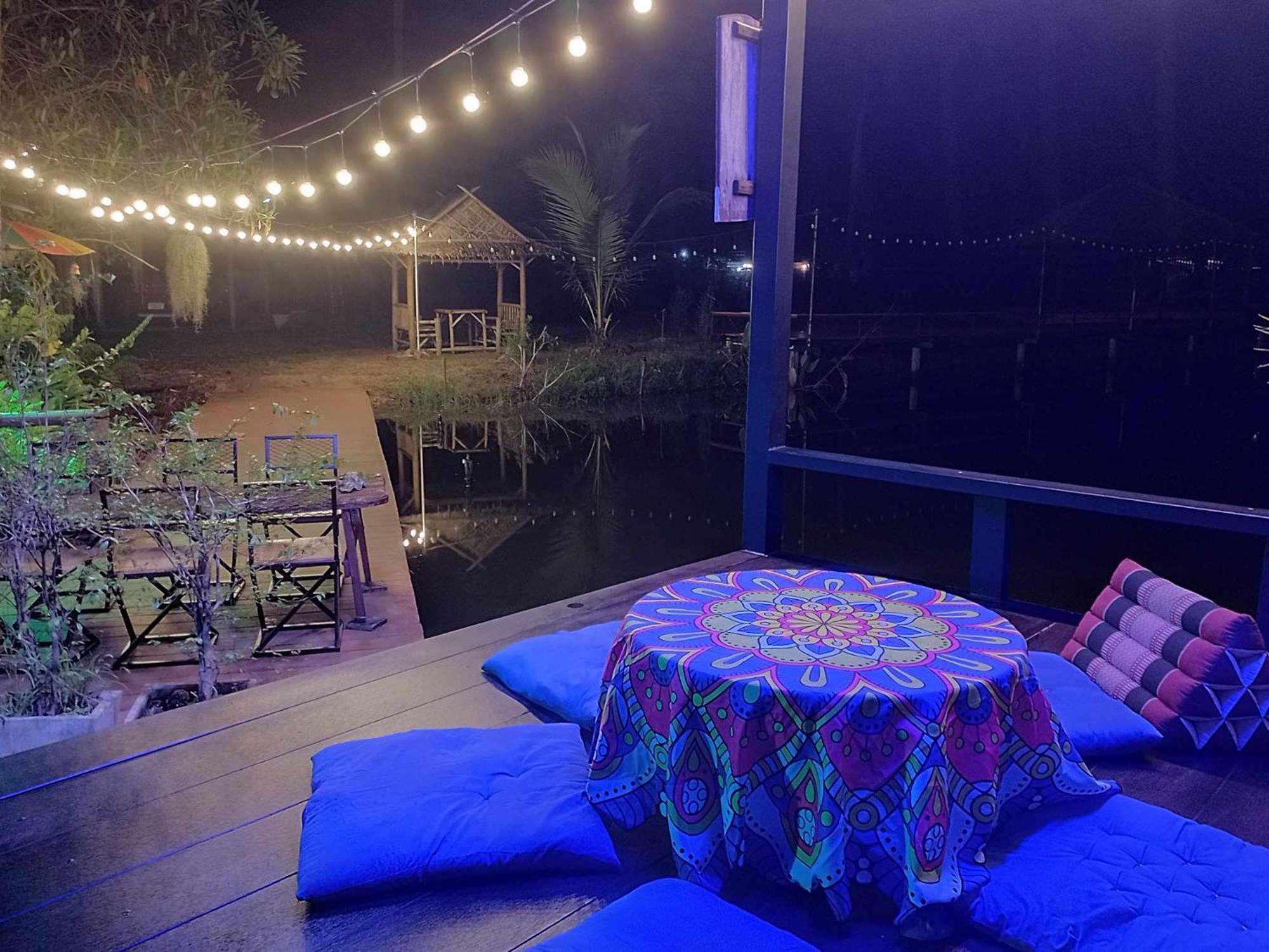 Bar Horizon Hostel Chumphon Exterior foto