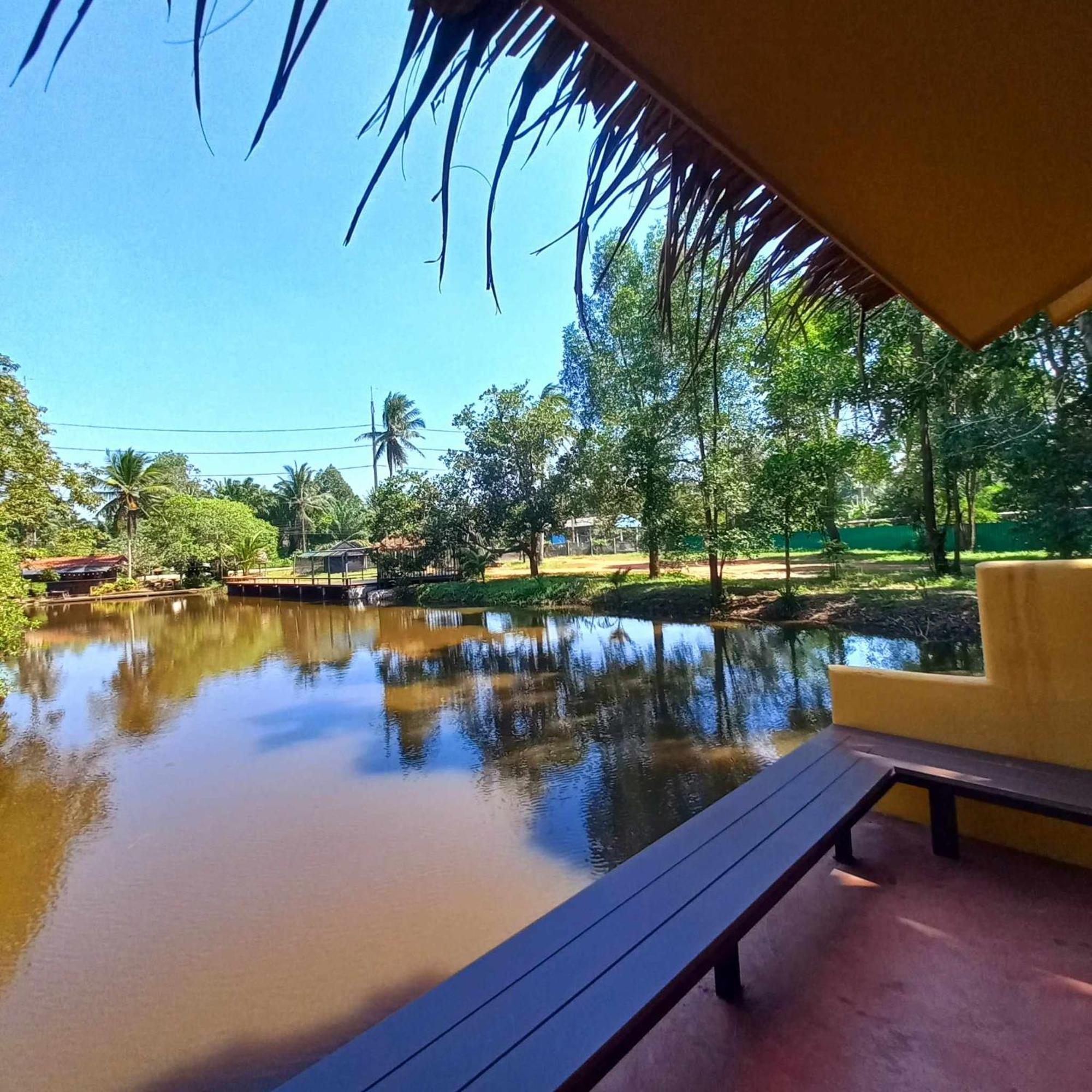 Bar Horizon Hostel Chumphon Exterior foto